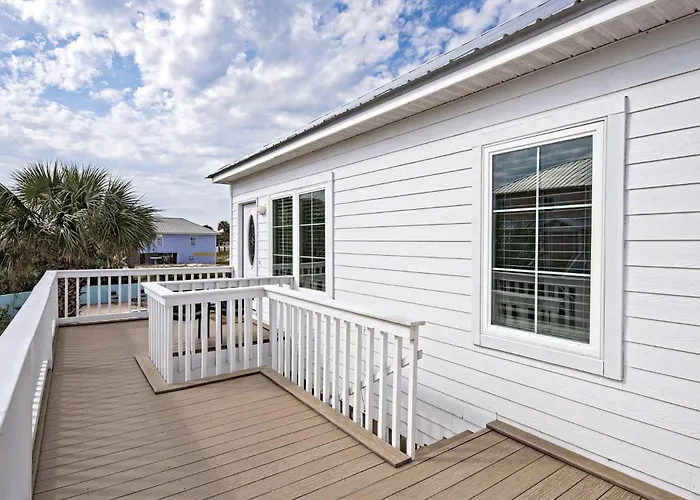 Dolphy Dunes West